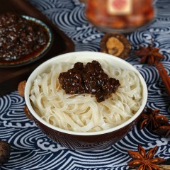 【特惠商品】佳木斯特产 新嘉园香菇肉粒酱 260g*2瓶 酱香浓郁，佐食味美 包邮