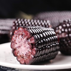 【特惠商品】五常特产 连二红旗黑玉米 约2kg 颗粒饱满，香糯不甜 包邮
