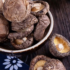 【特惠商品】伊春特产 寒上雪香菇 250g/盒 肉质肥厚细嫩、鲜香美味 包邮