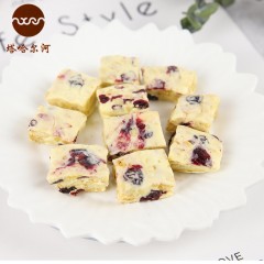 龙江特产 塔哈尔河 松仁牛轧糖、雪花酥组合 200g*2盒 包邮