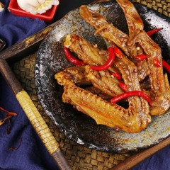 香辣鸭翅 38g*200袋/箱 香辣鸭翅微辣肉类熟食办公室休闲零食 包邮